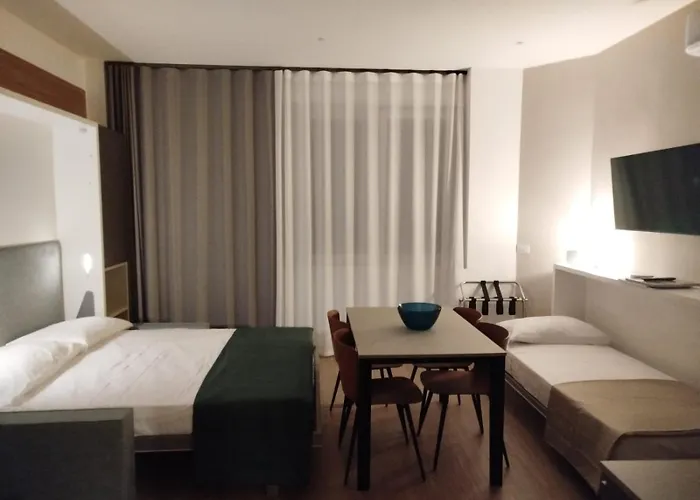 Atmosfere Sul Viale - In *